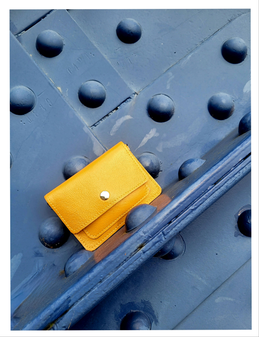 TRIP | portemonnee geel leer