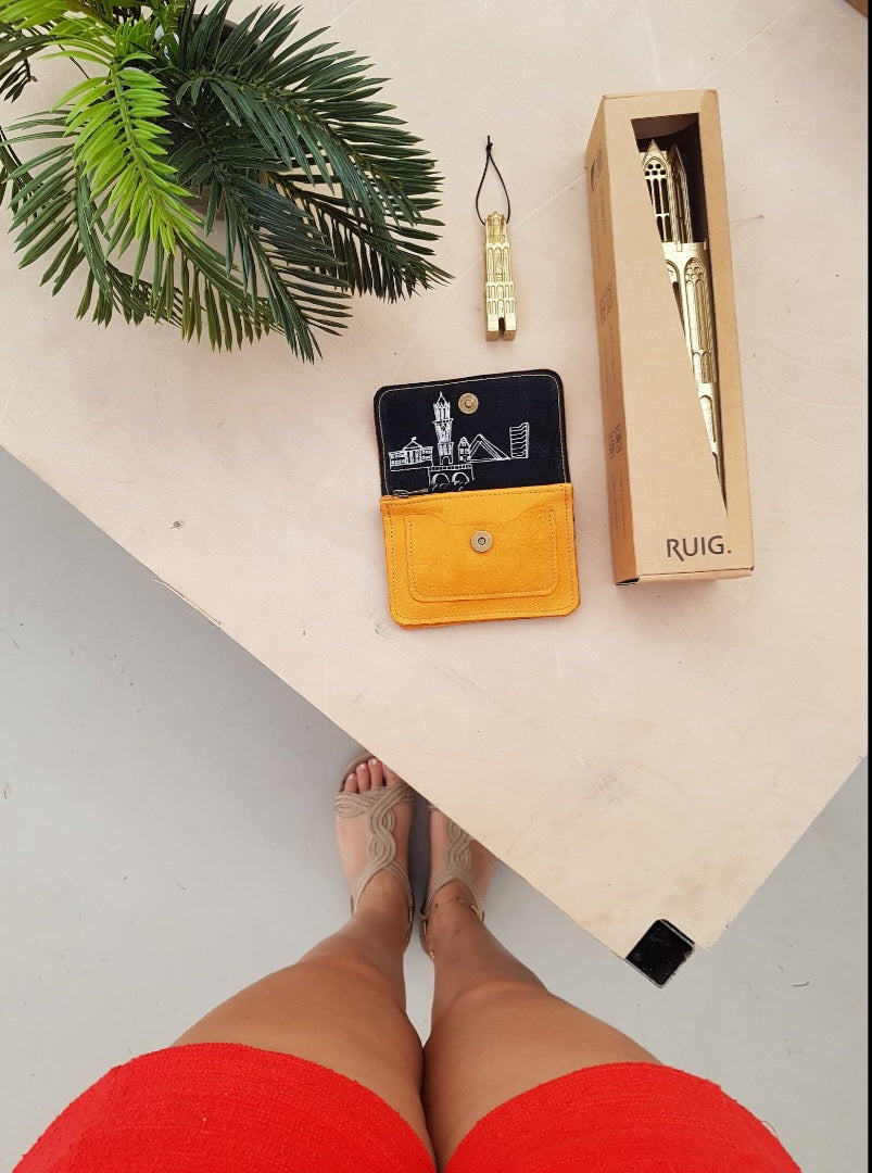 SKYLINE wallet yellow