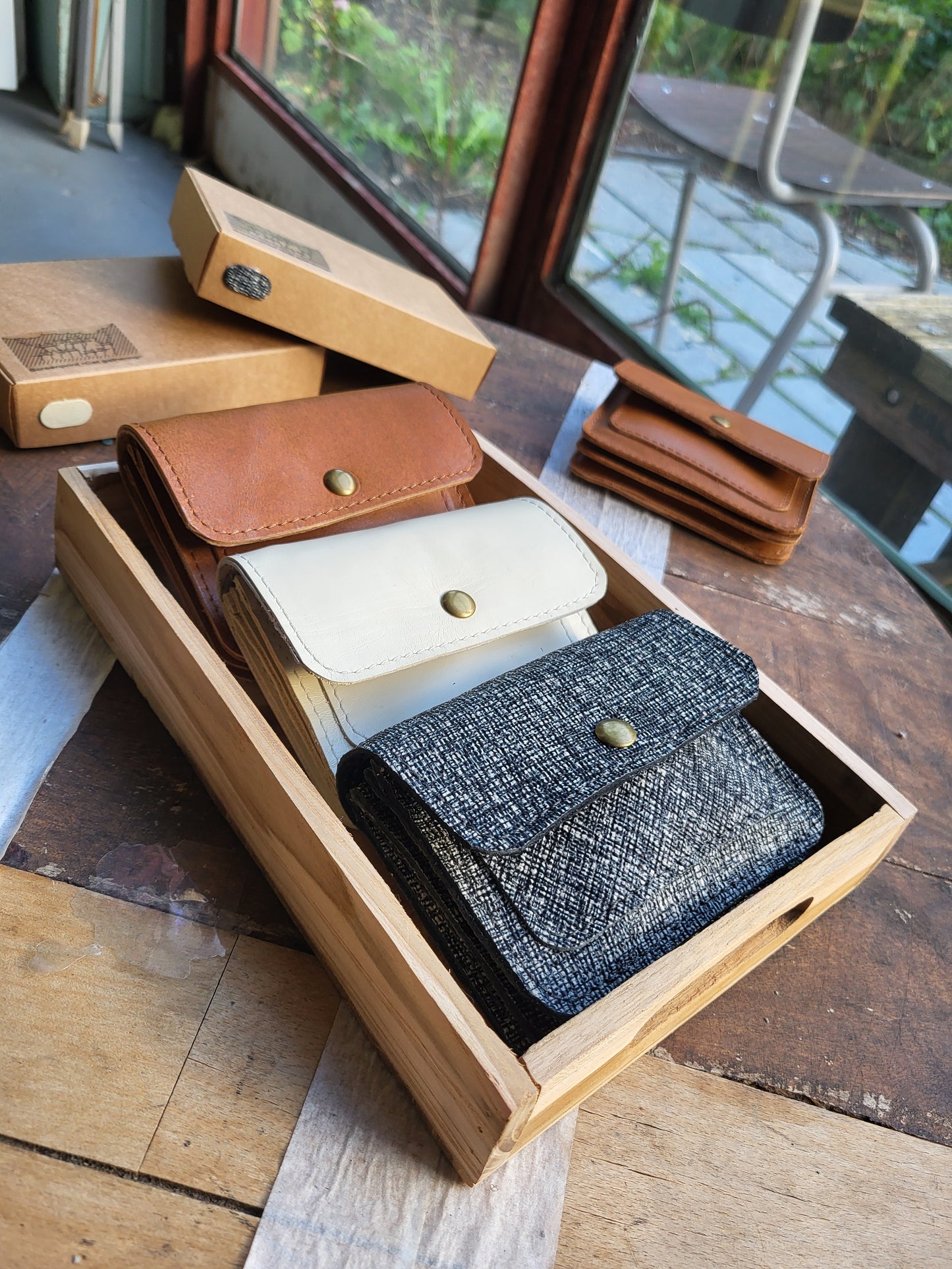 GATHERING | portemonnee wit leer